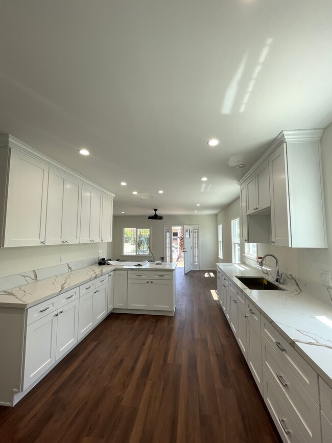 Photo - 1167 N Berendo St