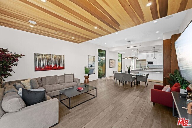 Photo - 1612 S Wooster St