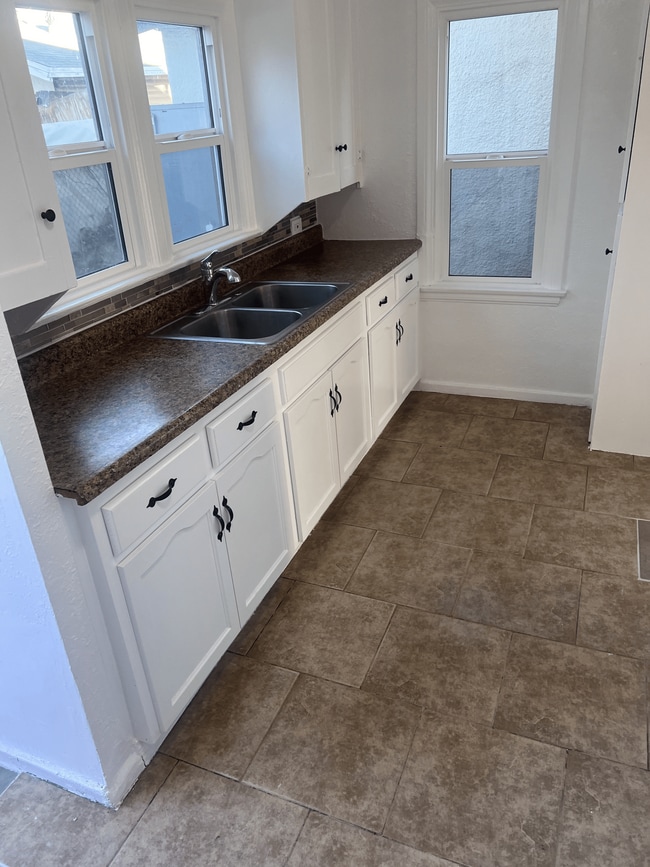 Photo - 967 N White Ave