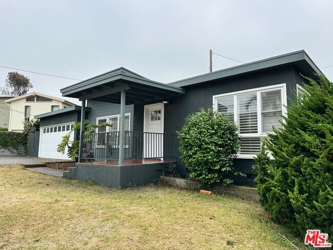 Building Photo - 620 25th St Rental