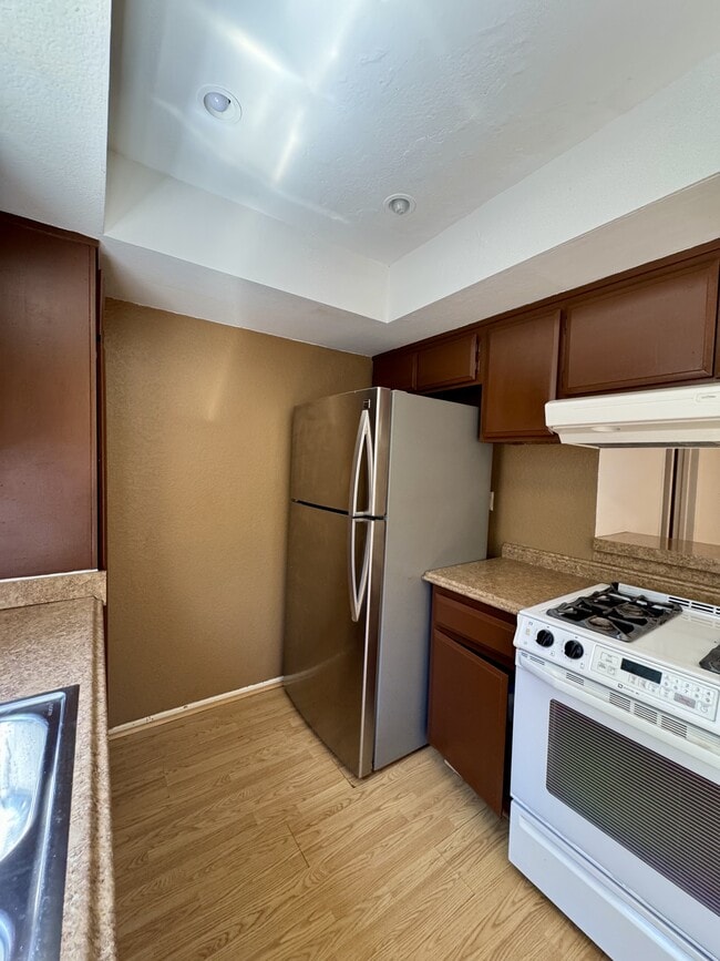 Photo - 1231 W Hillandale Ave