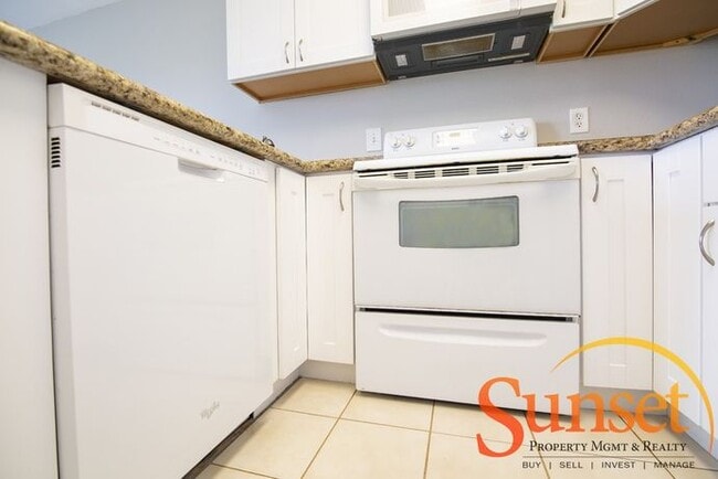 Photo - 3055 Cowley Way
