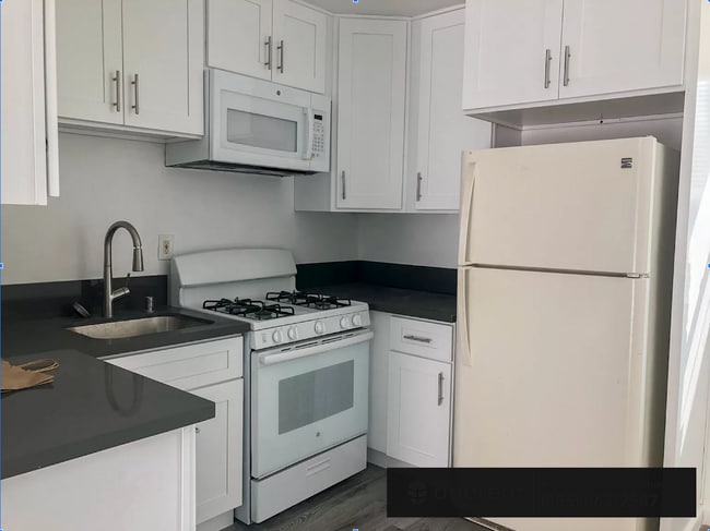 Photo - 1317 Waterloo St Apartments