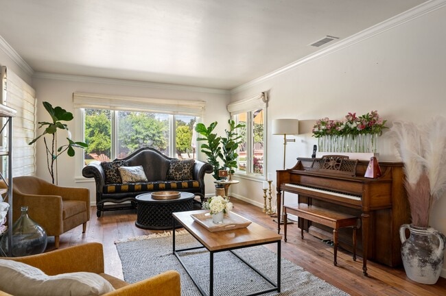 Photo - 1221 N Refugio Rd