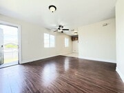 Photo - 844 W 54th St