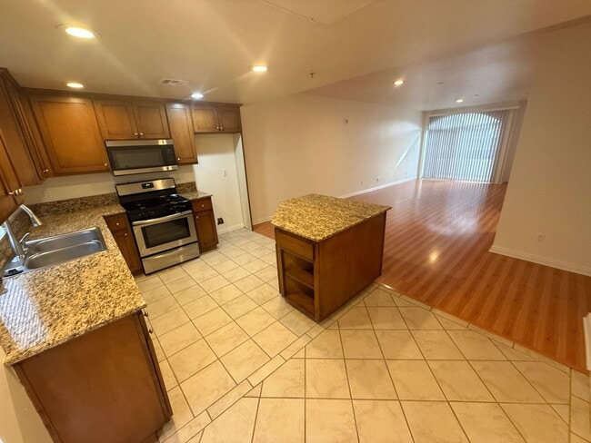 Photo - 4609 Kester Ave Unit KES4609#102B