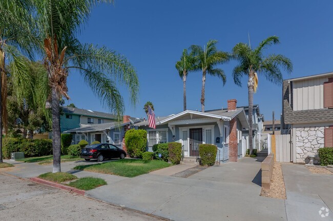 Building Photo - Beautifully Upgraded One Bedroom-One Bathr... Unit 4465-5 Rental