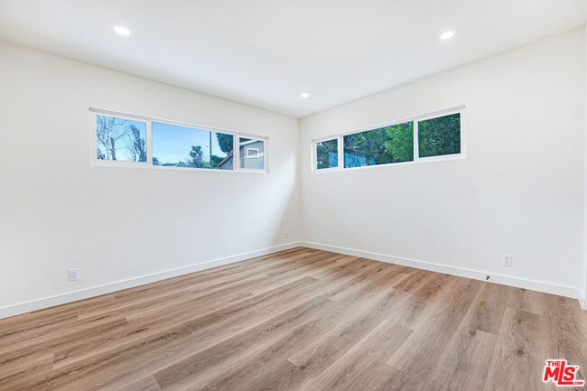 Photo - 16185 Sunset Blvd Unit 9