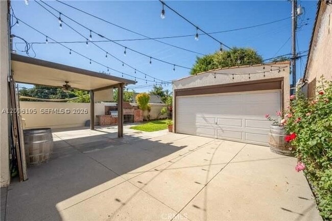 Photo - 5525 Myrtle Ave