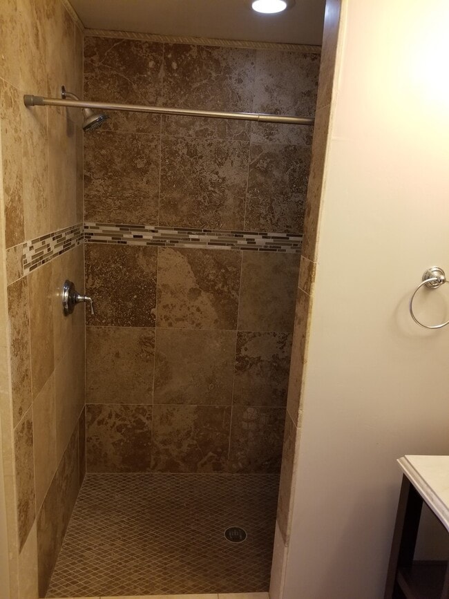 Photo - Spacious Studio in the Heart of Oceanside-Utilities Included