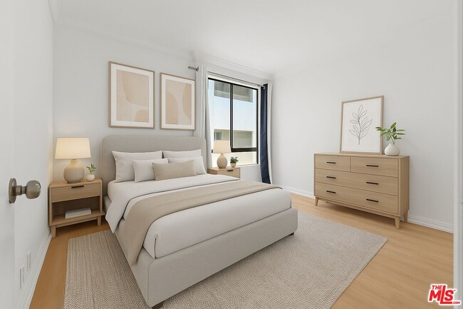 Photo - 1826 Overland Ave Unit 8