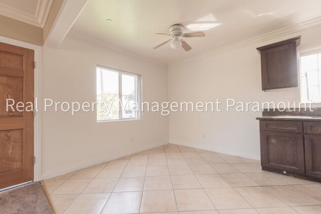 Photo - 3831 Wall St Unit 3831