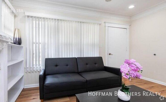 Building Photo - 1161 W 38th St Unit 1 Rental
