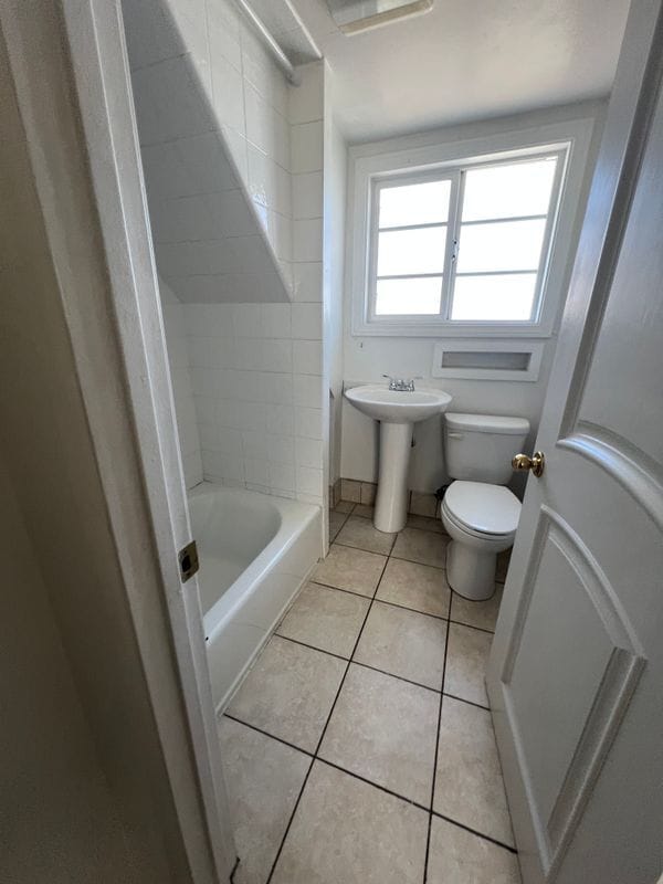 Photo - 1131 E Whiting Ave Apartment