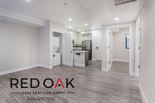 Building Photo - 5550 Bonner Ave Unit 205