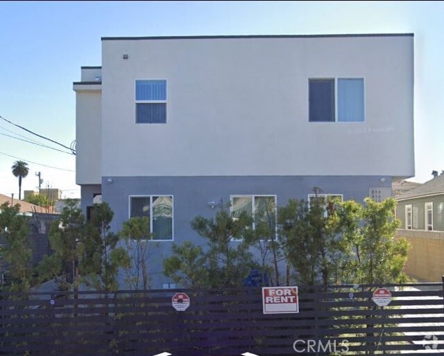 Building Photo - 516 S Chicago St Rental