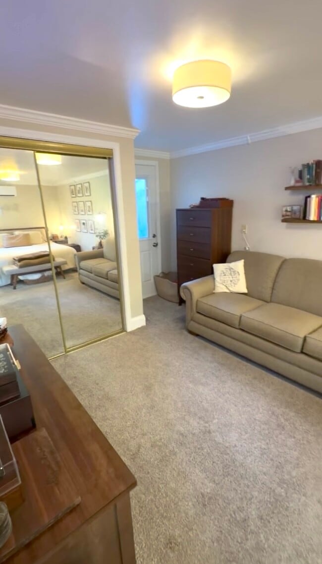 Photo - 10352 Cowan Heights Dr Unit a