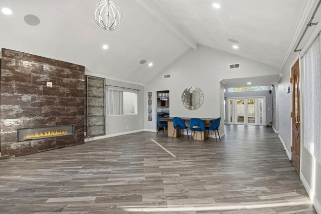 Photo - 12361 Andy St