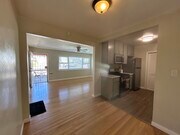 Photo - 5525 Bolivar St