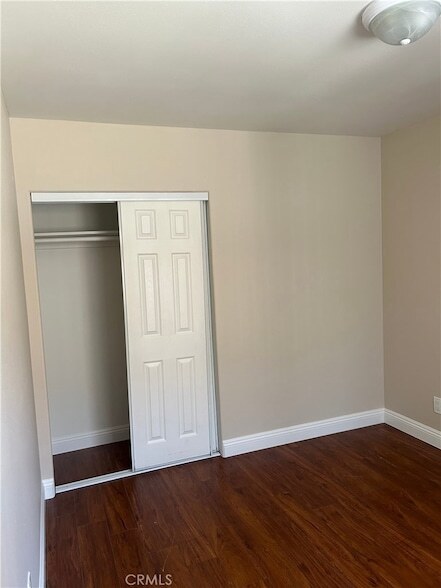 Photo - 626 W 59th Pl