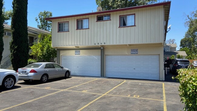 Photo - 4949 Coldwater Canyon Ave Apartment Unit 1