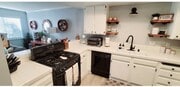 Large open kitchen - 19112 Oceanport Ln Unit 4