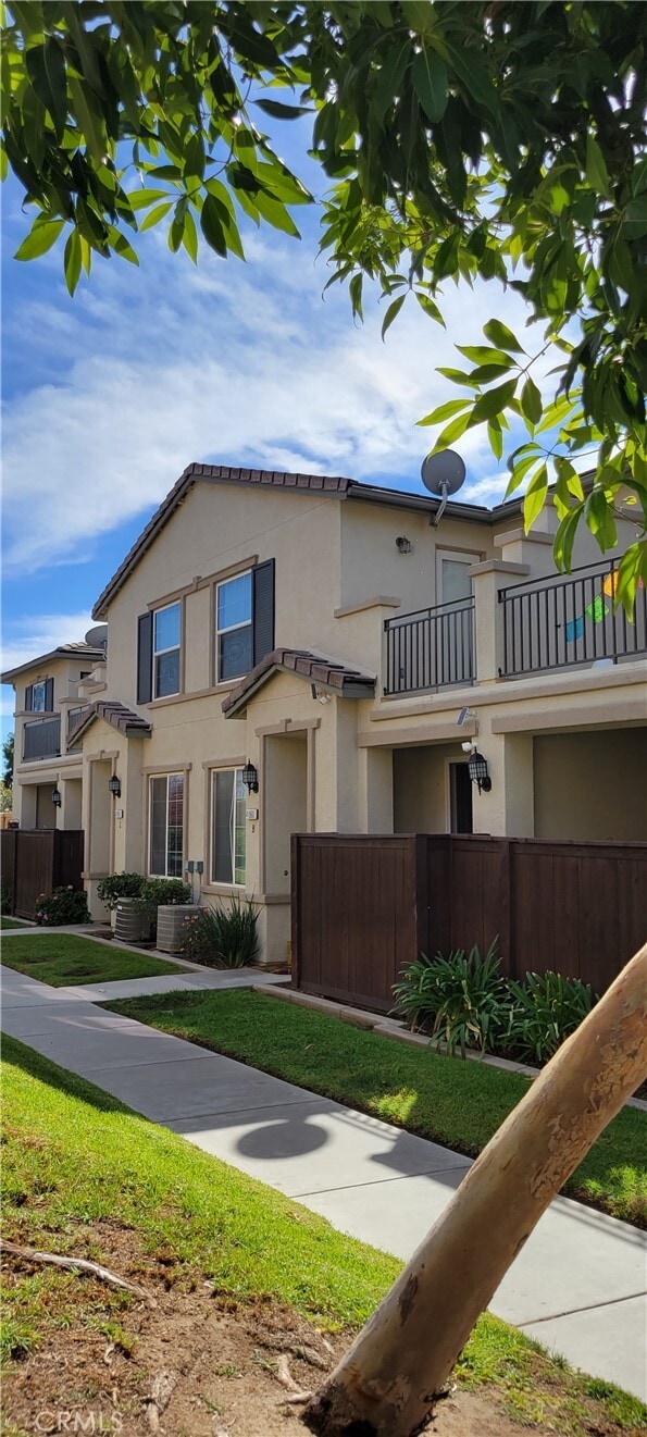 Photo - 41960 Davenport Way Townhome