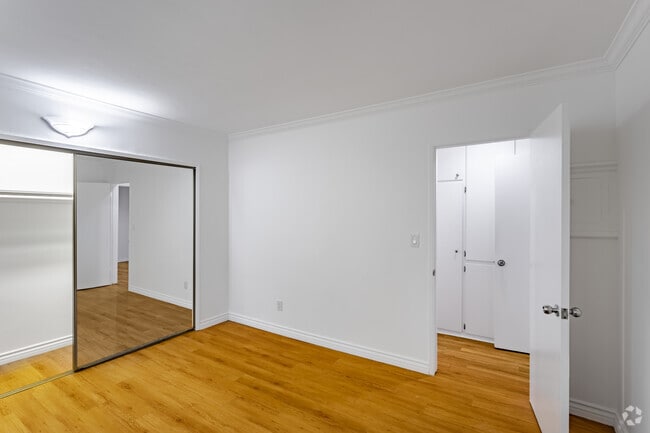 1BR, 1BA - 785 SF - Veteran Apartments