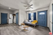 Photo - 3611 Whiteside St
