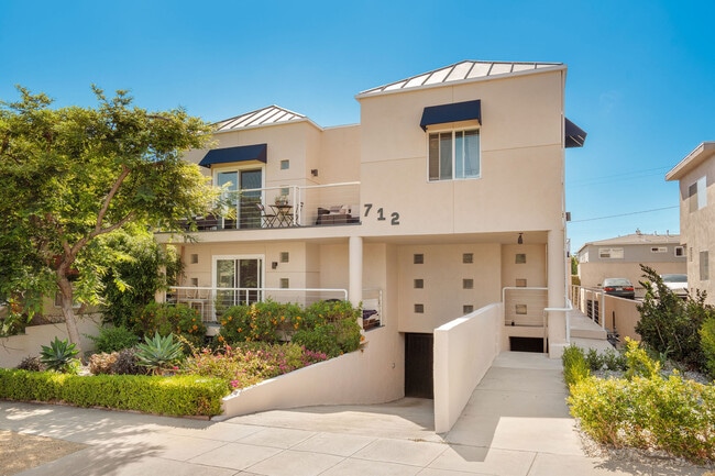 Photo - 712 Pacific St Unit 712 Pacific St. #2 Santa Monica CA 90405