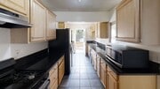 Photo - 5BR/2BA with Private Yard! House