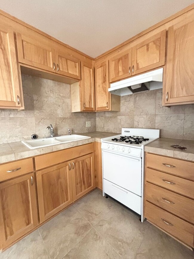 Photo - A1101-P Unit 1101 C