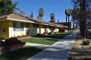 Photo - 6 W Cypress Ave