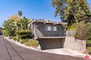 Photo - 908 Kenter Way House