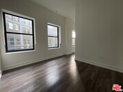 Photo - 727 W 7th St Unit 1122