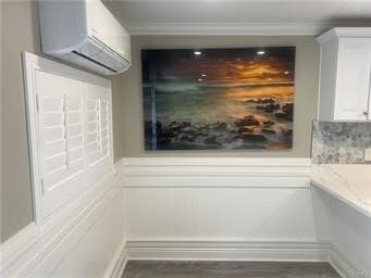 Photo - 22059 Newport Ave