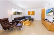 Photo - 17548 Marilla St