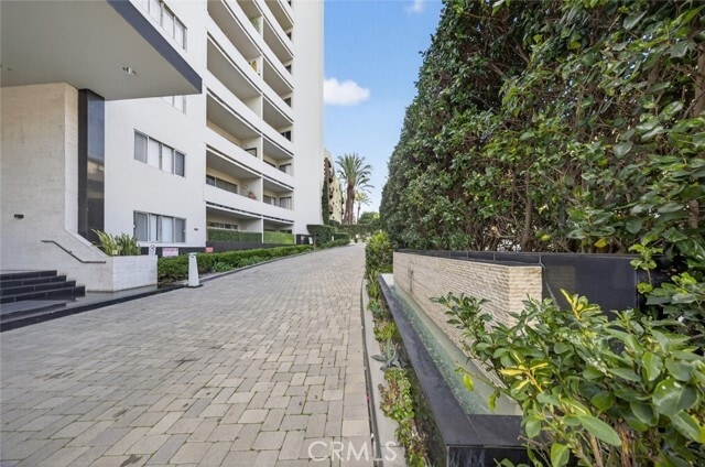 Photo - 7250 Franklin Ave Unit 409