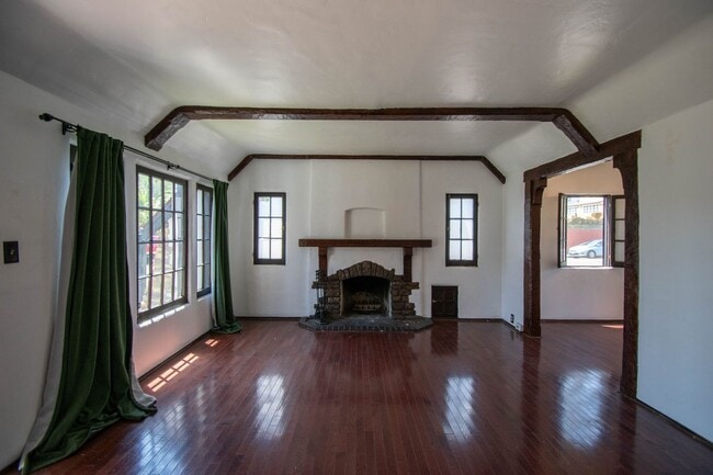 Photo - 2906 Griffith Park Blvd Unit 2912.5