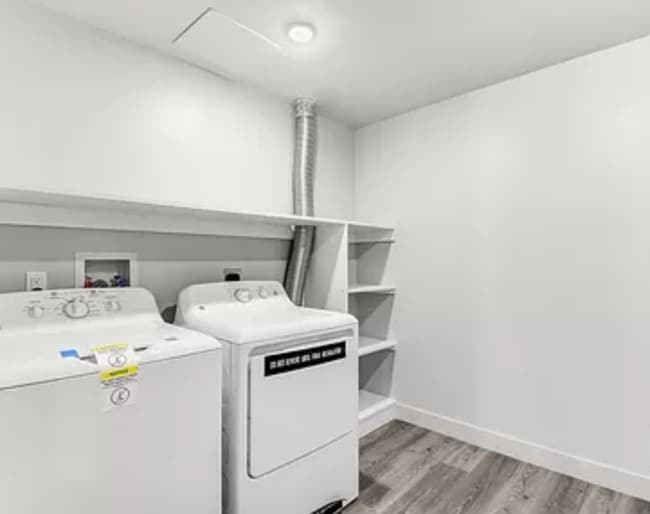 Photo - 7040 Woodman Ave Unit 105