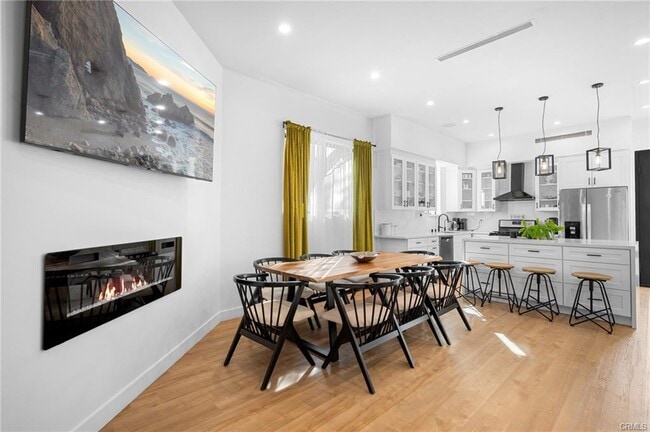 Photo - 9462 Odessa Ave