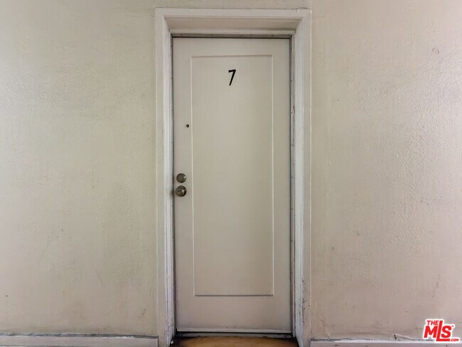 Photo - 504 S Rampart Blvd Unit 7