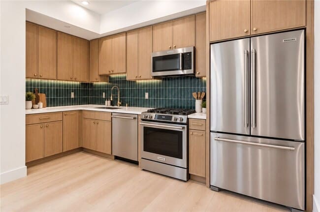Photo - 1063 S Corning St