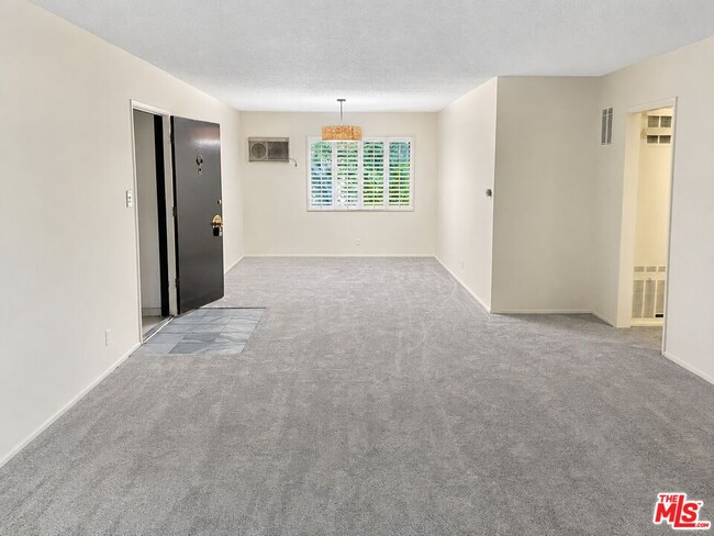 Photo - 3320 Griffith Park Blvd Unit 7