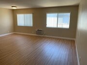 Pleasant + quiet to work from home! - 220 S La Fayette Park Pl Unit 304