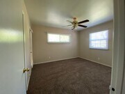 Photo - 257 E Benbow St