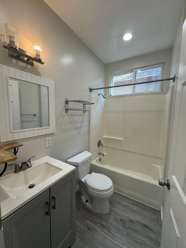 Photo - 5225 E Ocean Blvd Unit 5225 E Ocean Ave #D