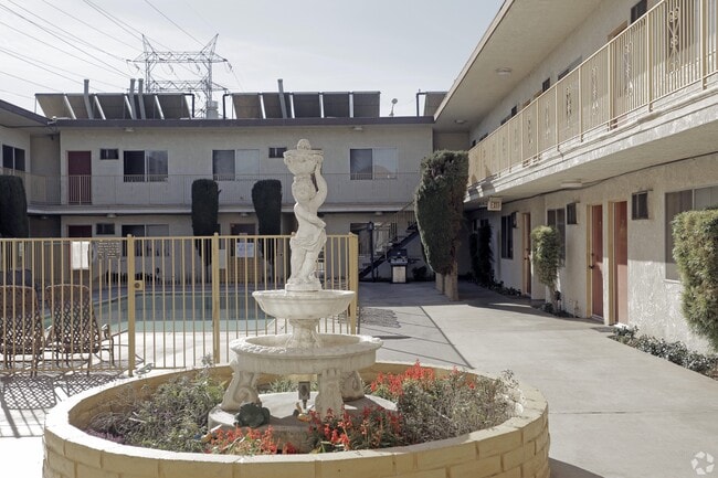 Photo - Townhouse Artesia