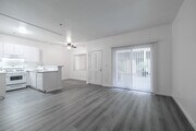 1BR, 1BA - 724SF - Highland Villa Apartments