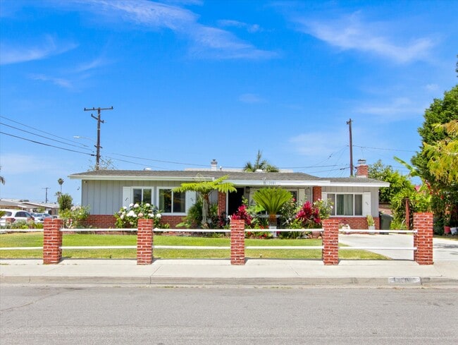 Photo - 13701 Glenhaven Dr House